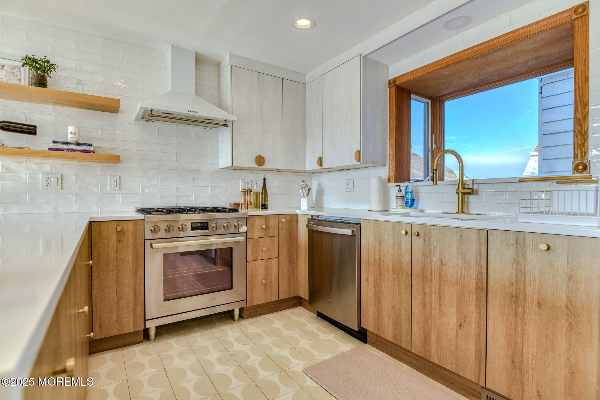 113 Central Avenue, Unit 2 Ocean Grove, NJ 07756 - Photo 6 of 42 65-web-or-mls-DSC_7320_2