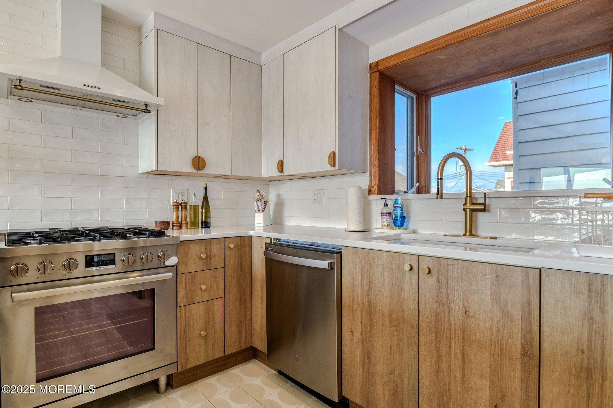 113 Central Avenue, Unit 2 Ocean Grove, NJ 07756 - Photo 8 of 42 67-web-or-mls-DSC_7326_4