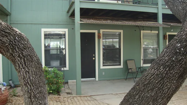 $1,100 | 20802 Bonanza, Unit 3, Lago Vista, TX 78645