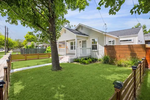 $664,900 | 1819 Studewood Street, Houston, TX 77008