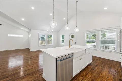 $664,900 | 1819 Studewood Street, Houston, TX 77008