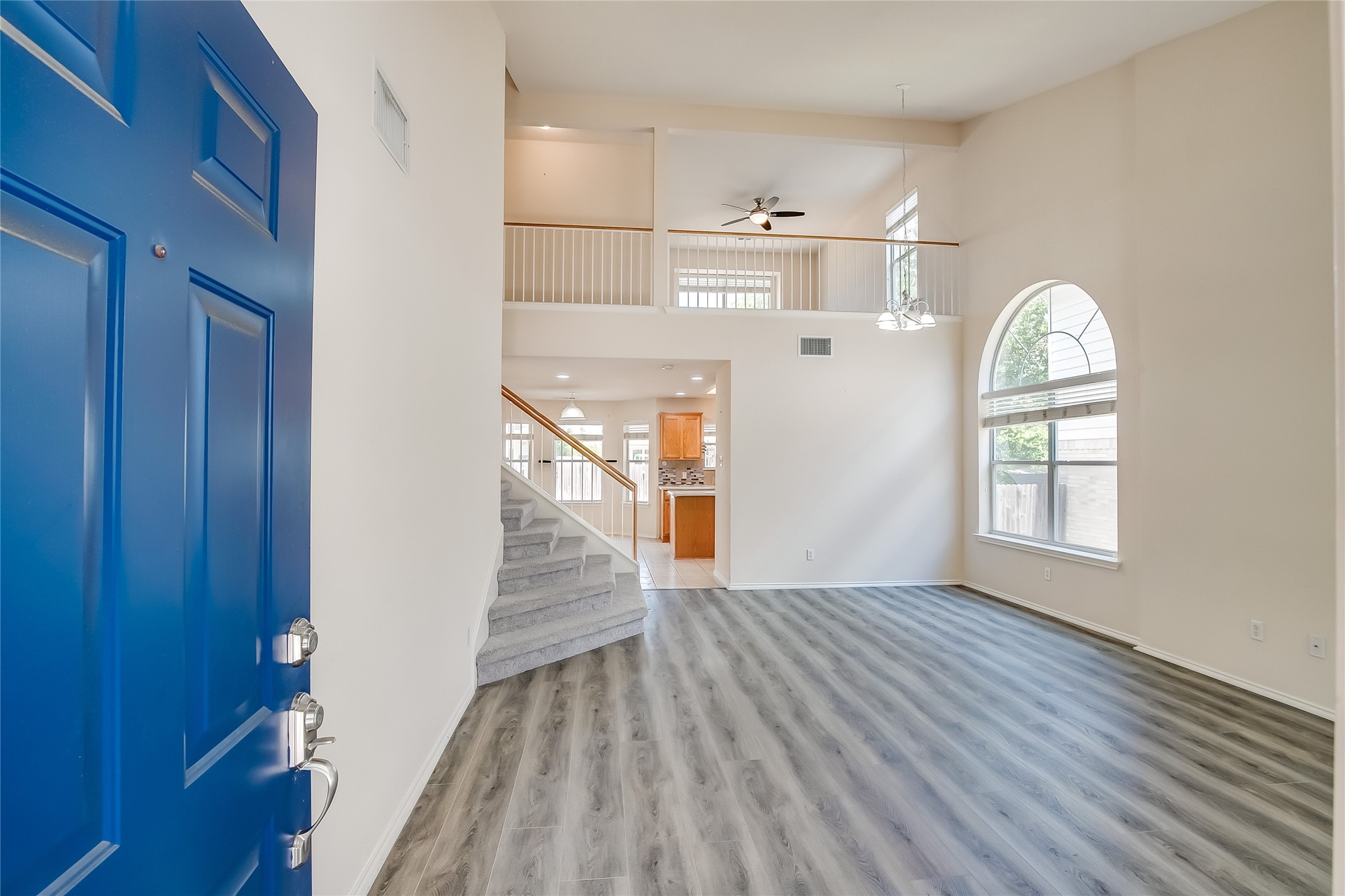 11116 Los Comancheros Road Austin, TX 78717 - Photo 4 of 29 Gallery Image 4
