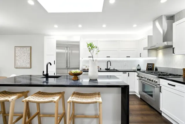 $2,498,000 | 651 41st Avenue, San Francisco, CA 94121