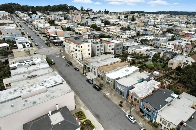 $2,498,000 | 651 41st Avenue, San Francisco, CA 94121