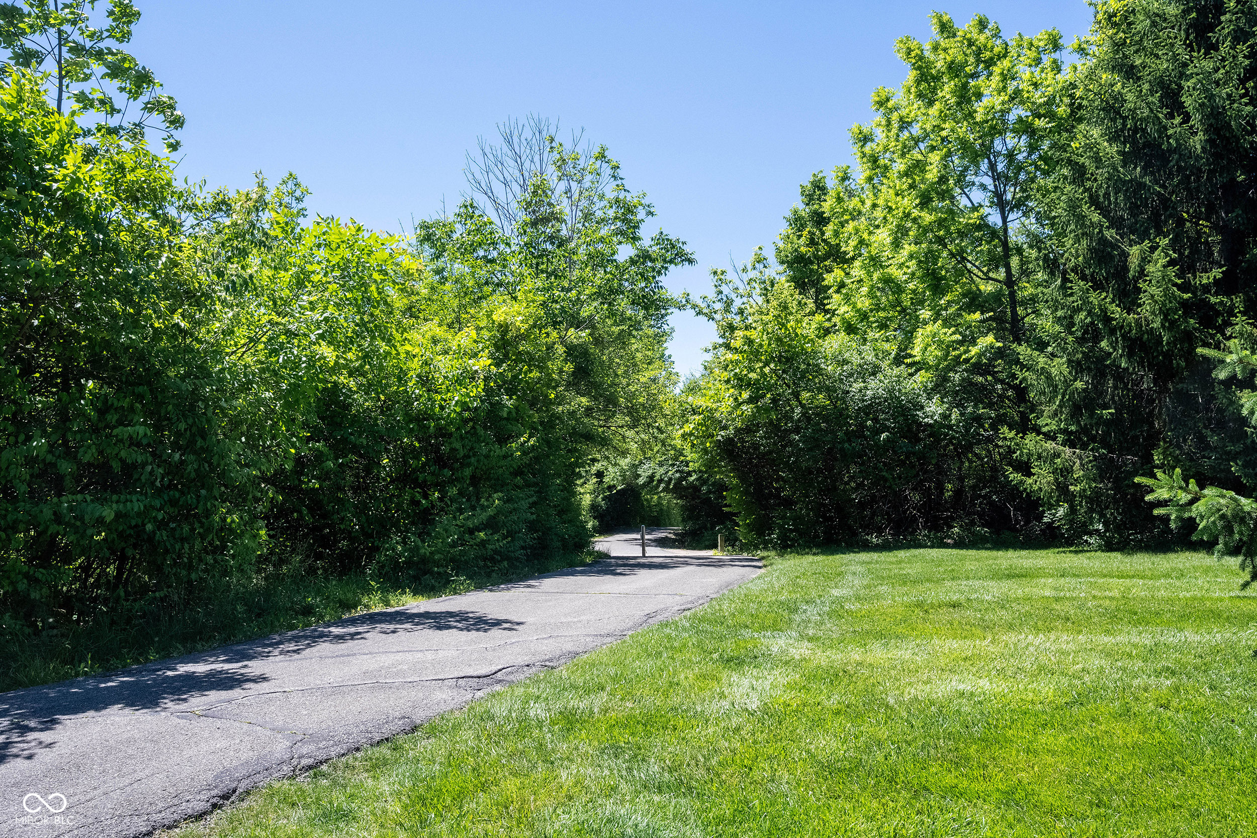 1112 Shadow Ridge Road Indianapolis, IN 46280 - Photo 57 of 68