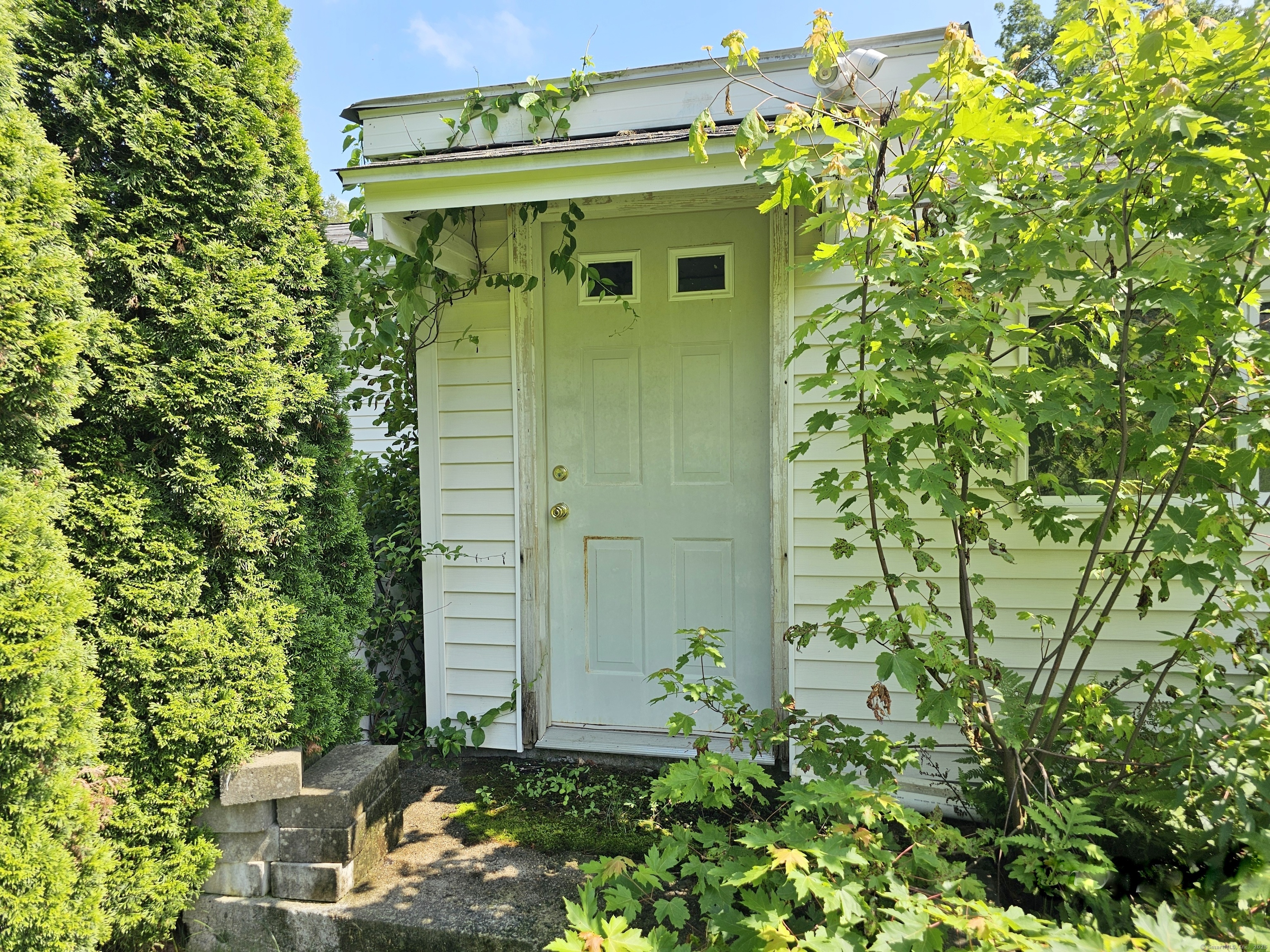 105 Minortown Road Woodbury, CT 06798 - Photo 32 of 35 a view of a door of the house