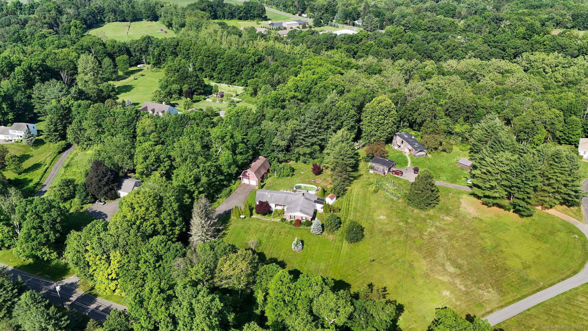 105 Minortown Road Woodbury, CT 06798 - Photo 35 of 35 a view of a garden