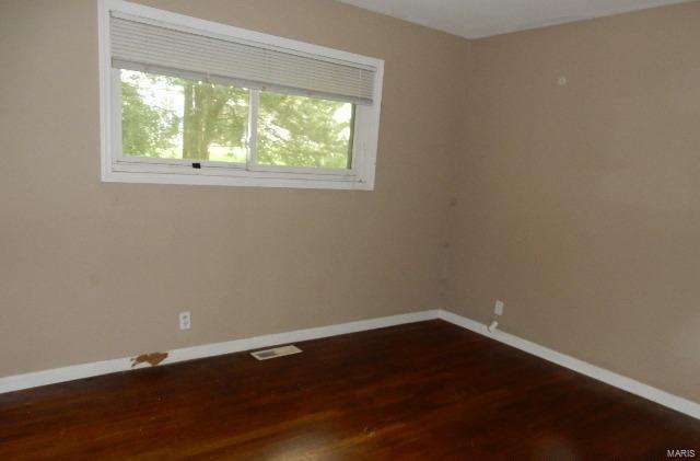 1931 Hudson Road St. Louis, MO 63136 - Photo 8 of 8 Gallery Image 8