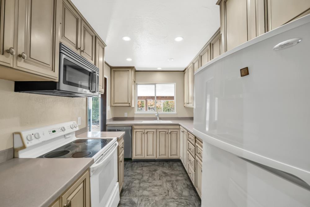 11781 Arno Road Wilton, CA 95693 - Photo 19 of 76