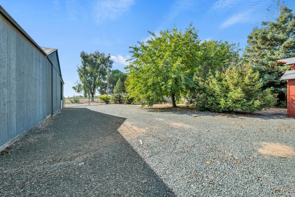 11781 Arno Road Wilton, CA 95693 - Photo 49 of 76