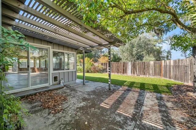 $889,950 | 11781 Arno Road, Wilton, CA 95693