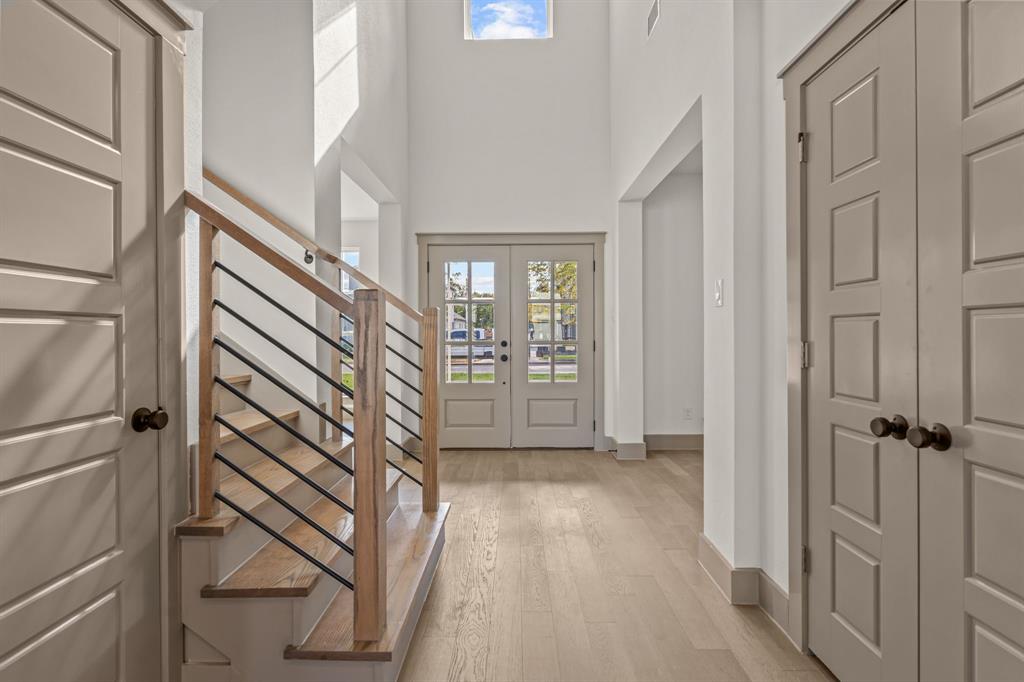 5720 Randolph Court Westworth Village, TX 76114 - Photo 4 of 40 a view of an entryway with a window