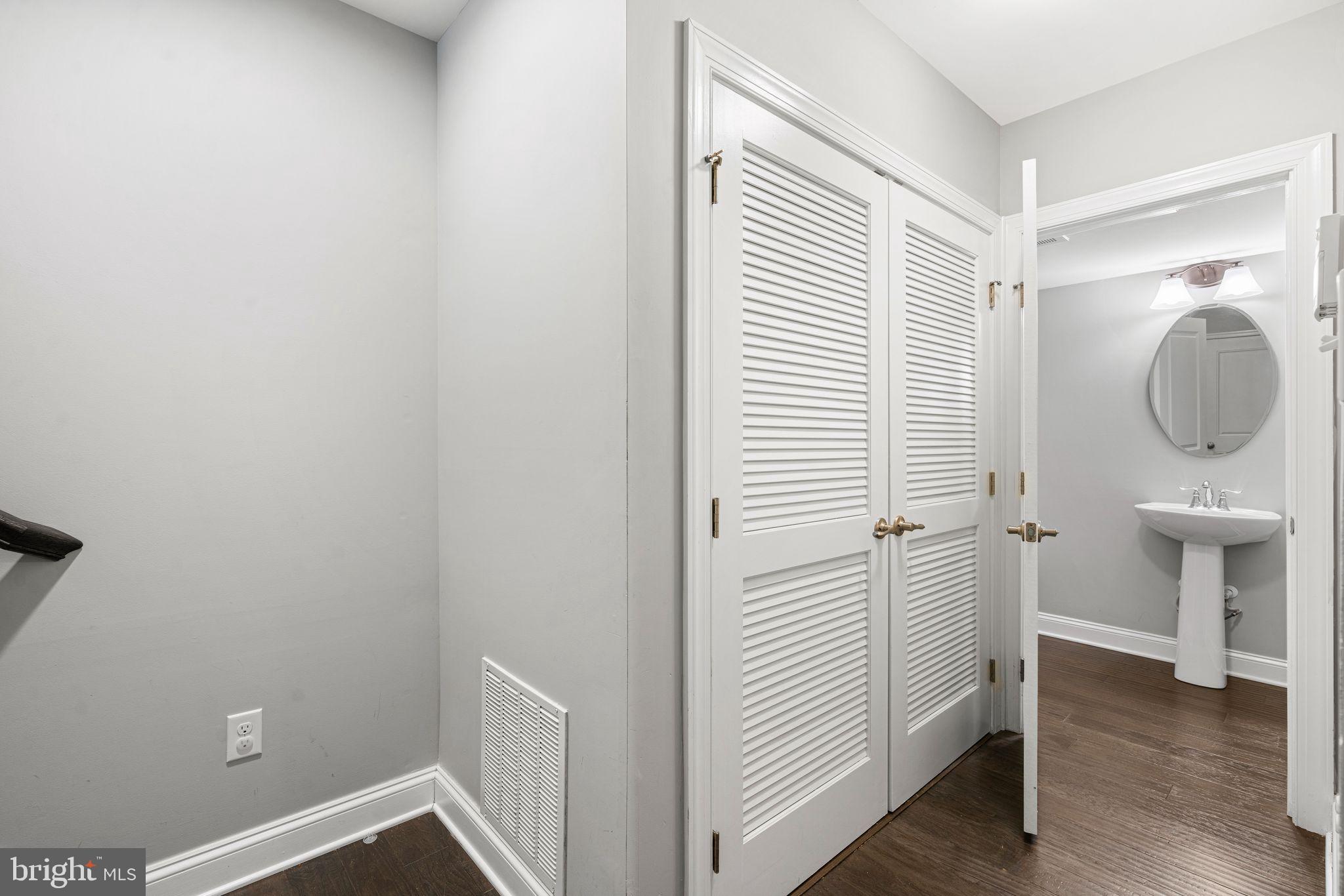 89 Isabelle Court Marlton, NJ 08053 - Photo 4 of 37