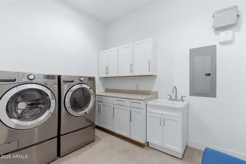 $1,899,900 | 42439 North Deer Trail Road, Scottsdale, AZ 85262