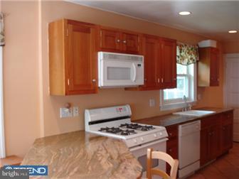 55 South Rolling Road Springfield, PA 19064 - Photo 8 of 11