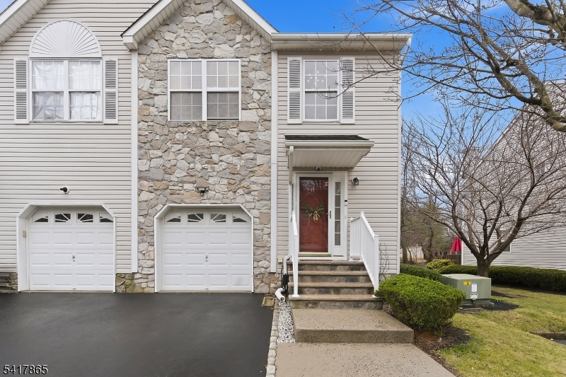 17 Edith Drive Somerset, NJ 08873 - Photo 2 of 29