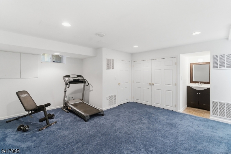 17 Edith Drive Somerset, NJ 08873 - Photo 25 of 29