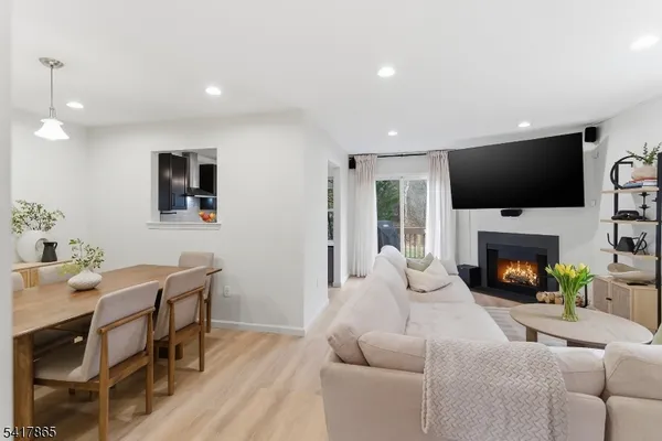 $579,000 | 17 Edith Drive, Somerset, NJ 08873