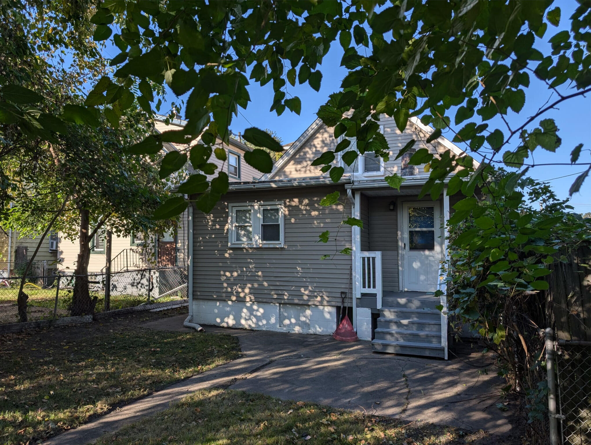 130 Pine Street River Rouge, MI 48218 - Photo 9 of 29 1K