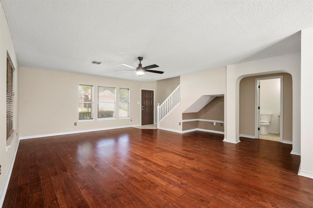 2201 Driskell Lane Corinth, TX 76210 - Photo 5 of 39