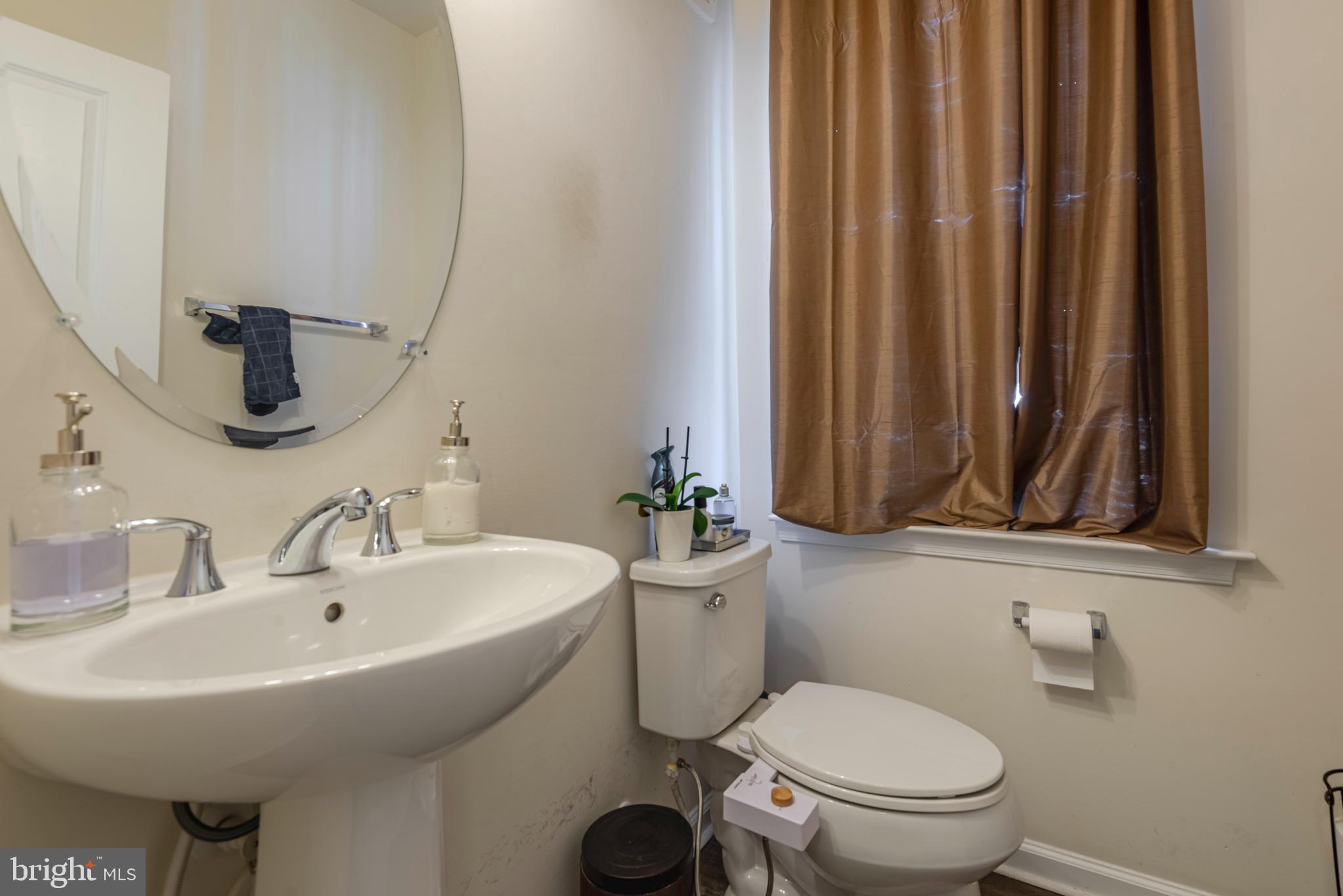 2728 Duvall Ridge Road Hyattsville, MD 20785 - Photo 17 of 36 Gallery Image 17