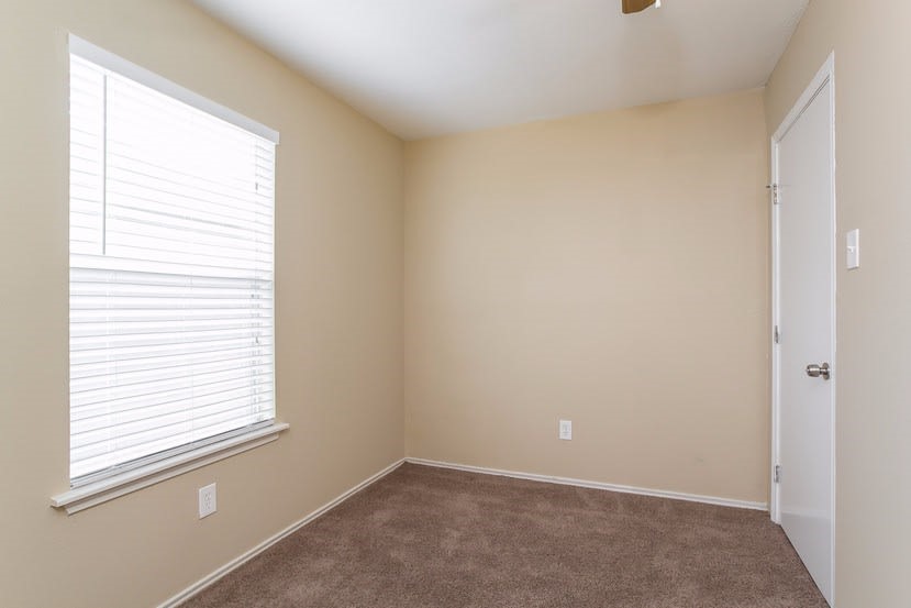 7134 Cheshire Park Road Houston, TX 77088 - Photo 12 of 17