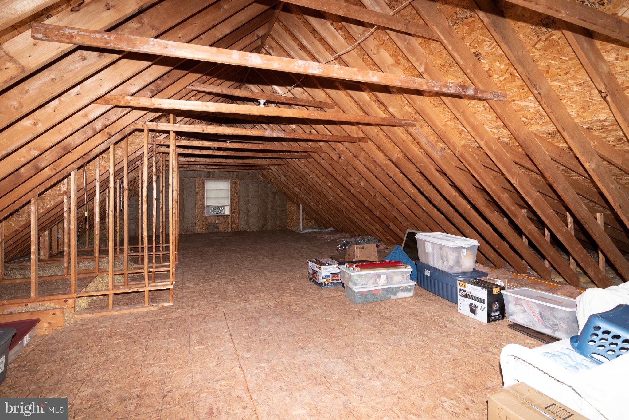 125 Debs Way Dover, DE 19901 - Photo 24 of 31 Spacious walk up attic