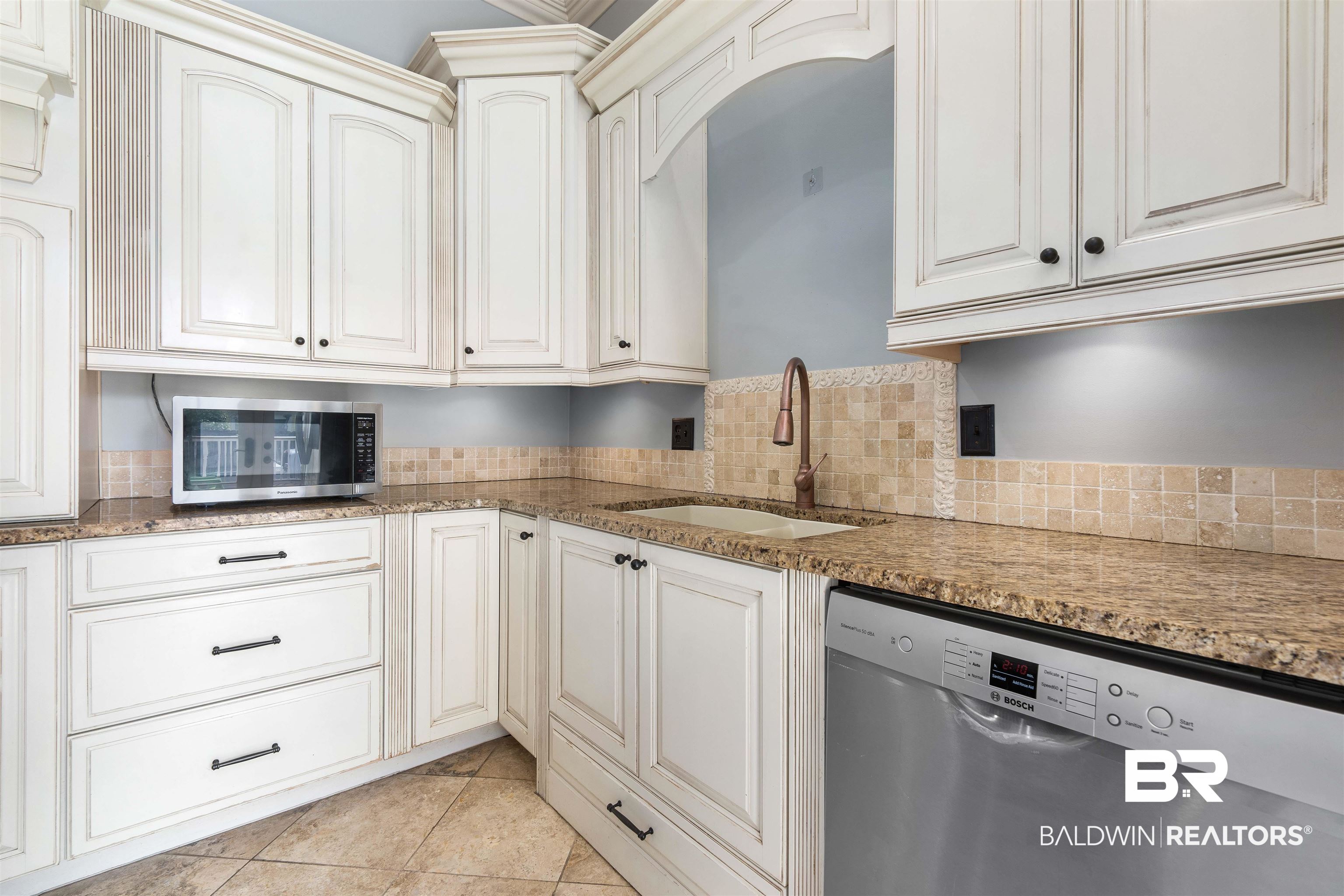 207 Dexter Avenue Mobile, AL 36604 - Photo 12 of 22