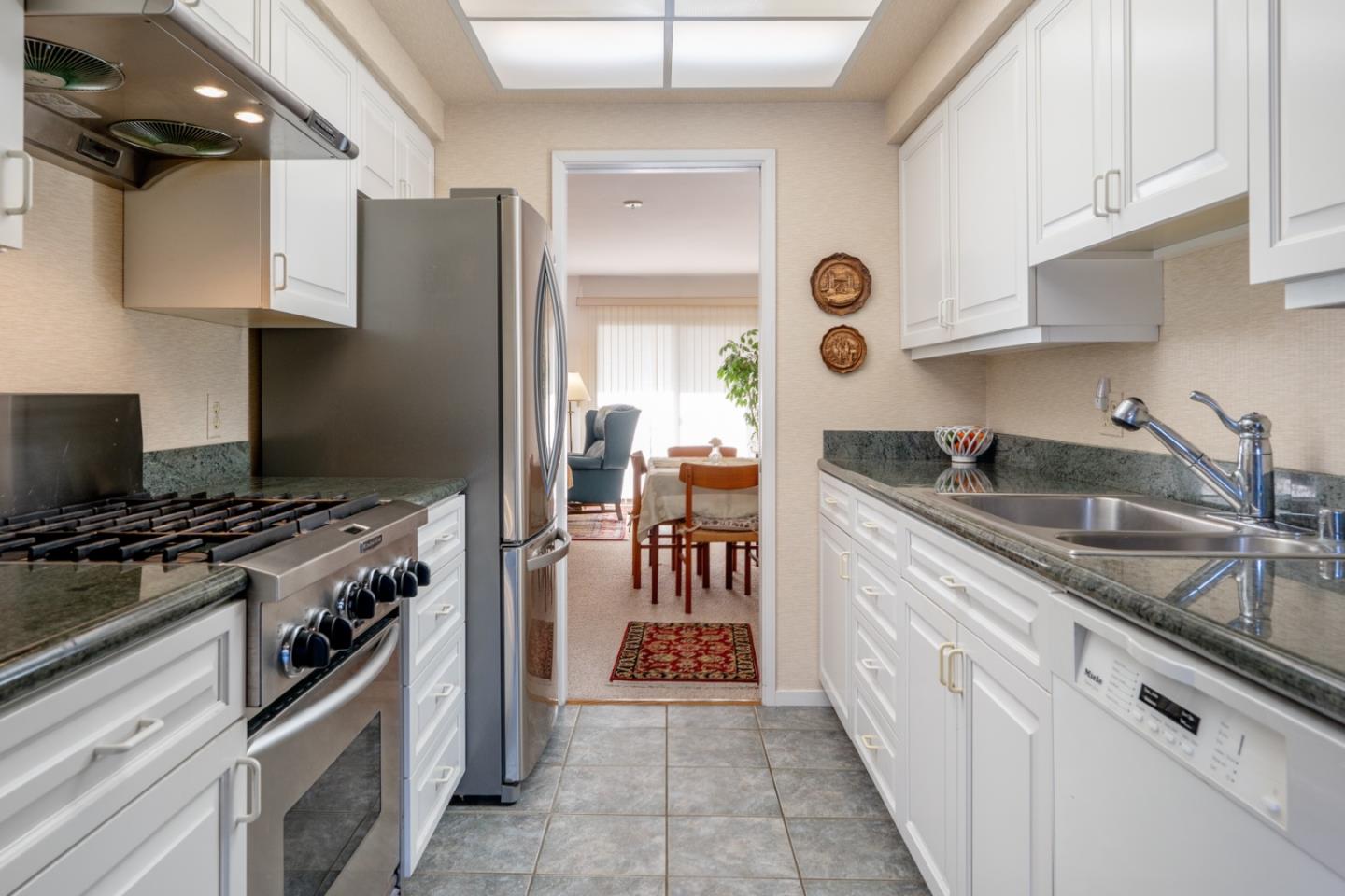 3850 Rio Road, Unit 74 Carmel, CA 93923 - Photo 7 of 35 Gallery Image 7