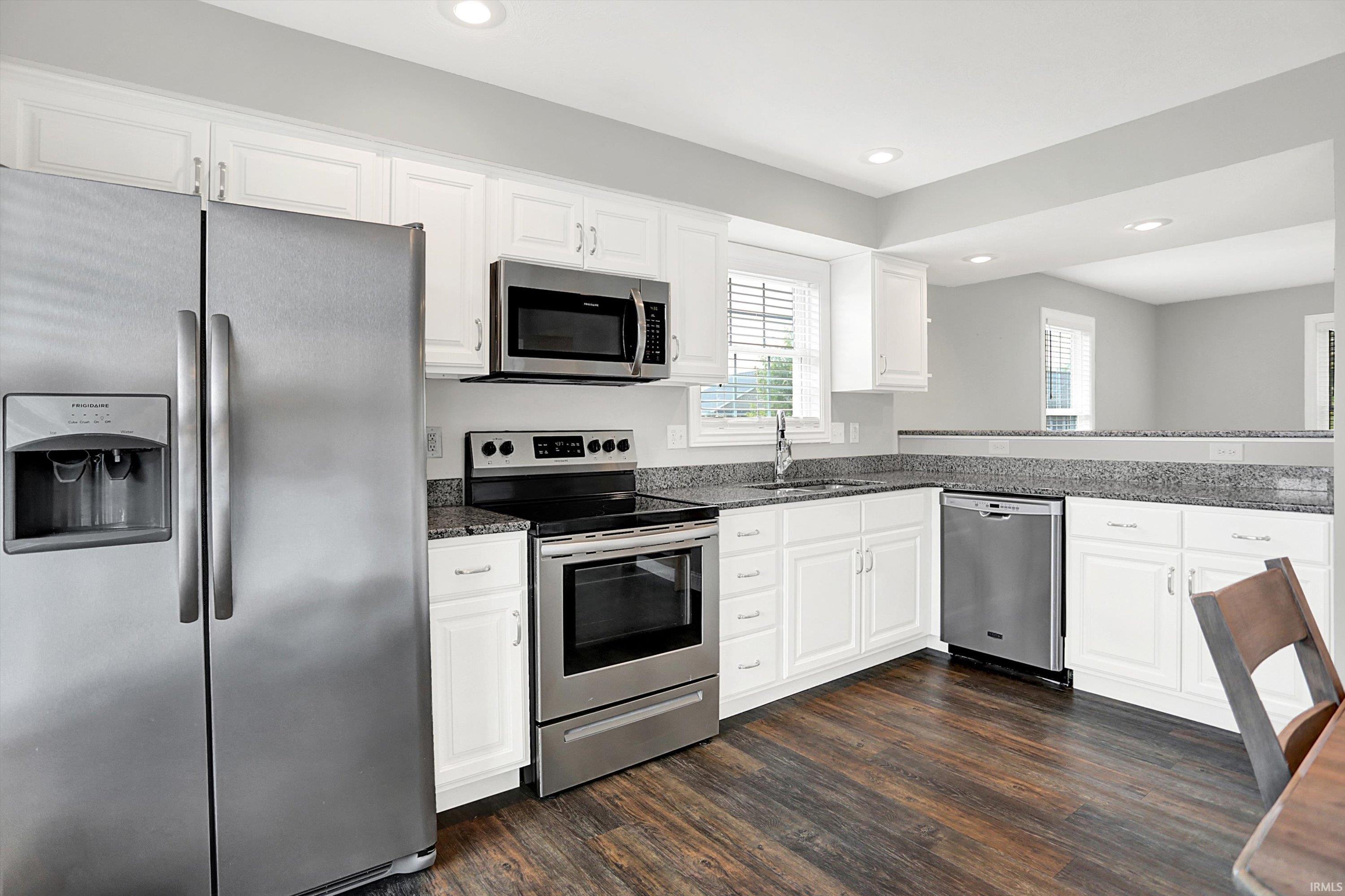 1771 West Victoria Lane Bloomington, IN 47403 - Photo 8 of 28