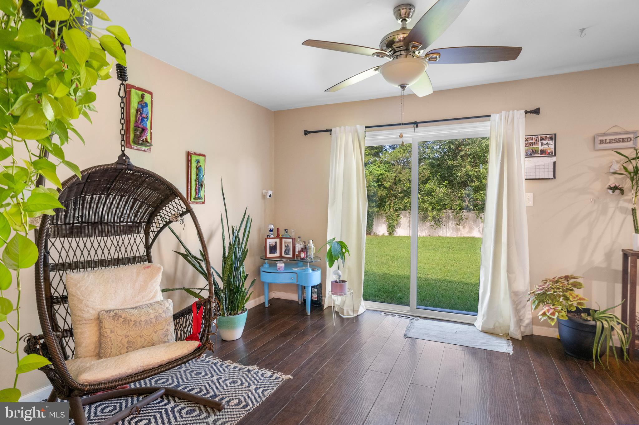 5 Fox Chase Drive Blackwood, NJ 08012 - Photo 8 of 23 a living room with furniture and a potted plant