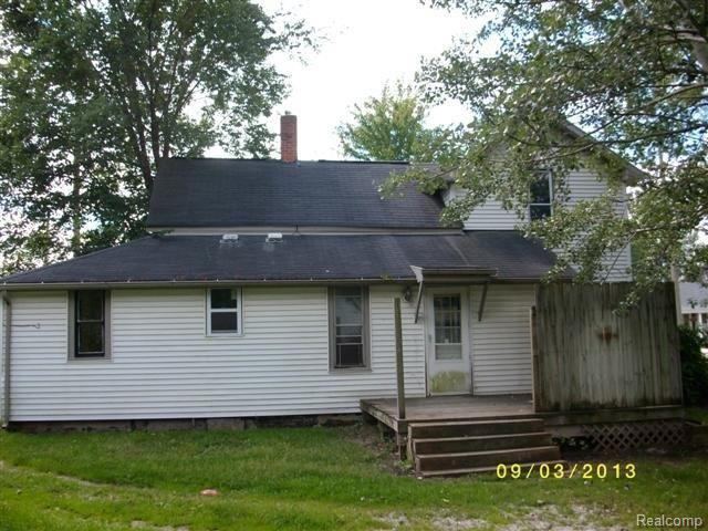 66 Redman Road Milan, MI 48160 - Photo 4 of 13 Back