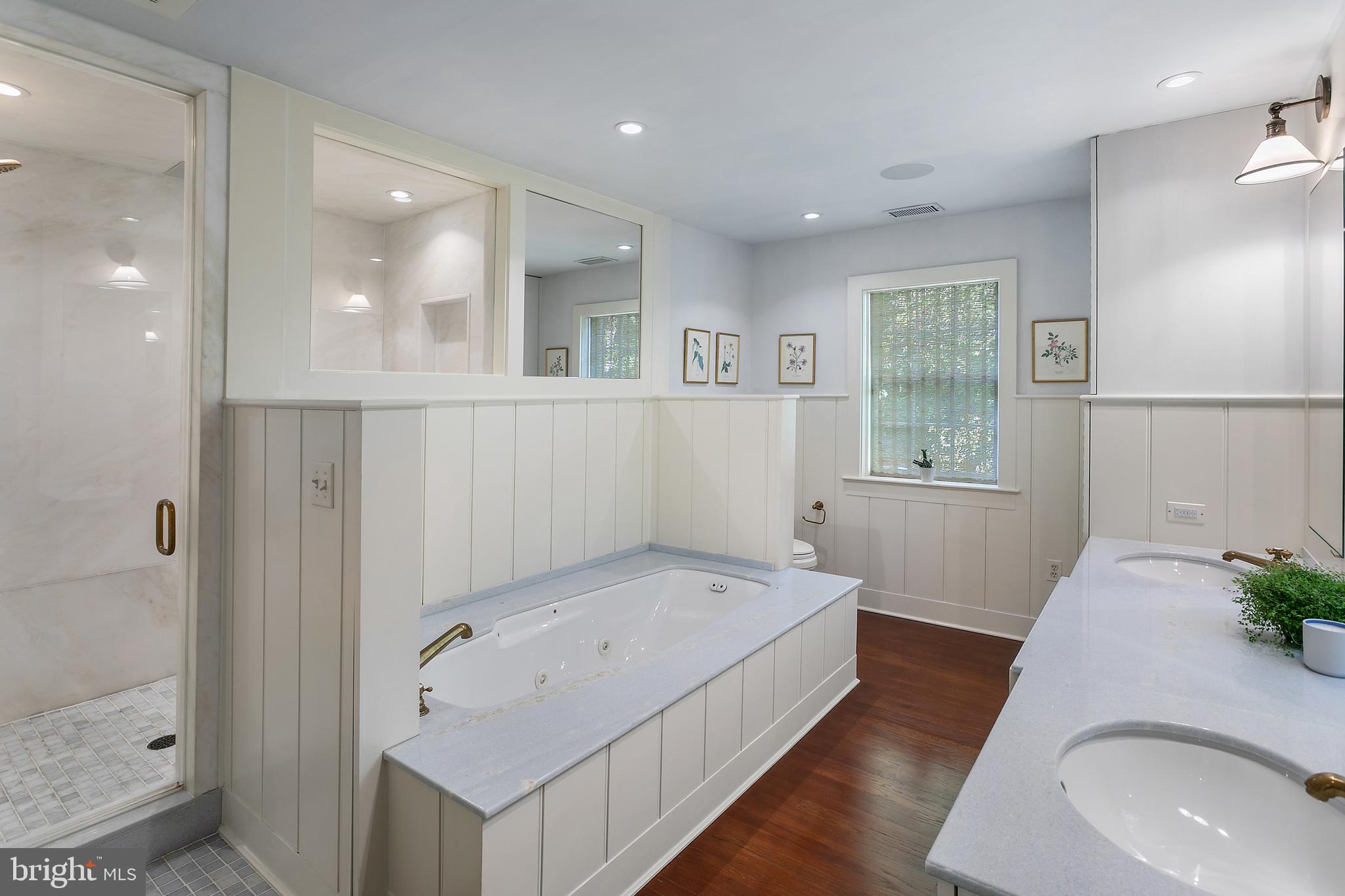 2824 Chain Bridge Road Northwest Washington, DC 20016 - Photo 17 of 44 Gallery Image 17