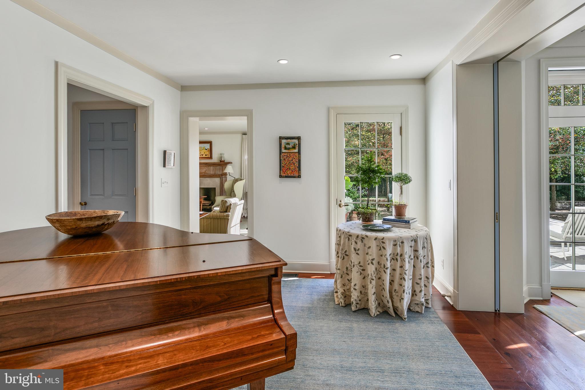 2824 Chain Bridge Road Northwest Washington, DC 20016 - Photo 9 of 44 Gallery Image 9