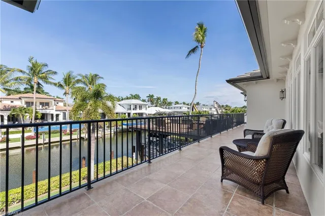 $8,999,000 | 453 18th Avenue South, Naples, FL 34102