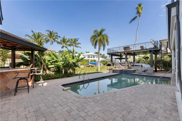 $8,999,000 | 453 18th Avenue South, Naples, FL 34102