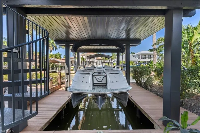 $8,999,000 | 453 18th Avenue South, Naples, FL 34102