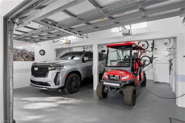 $8,999,000 | 453 18th Avenue South, Naples, FL 34102