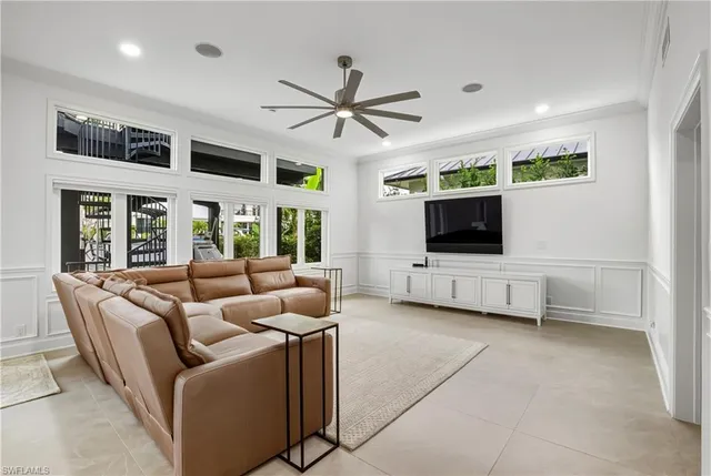 $8,999,000 | 453 18th Avenue South, Naples, FL 34102