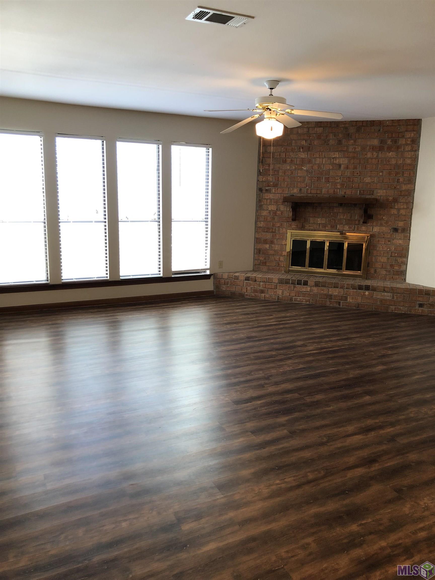 1869 Stonegate Court Baton Rouge, LA 70815 - Photo 12 of 20 Gallery Image 12