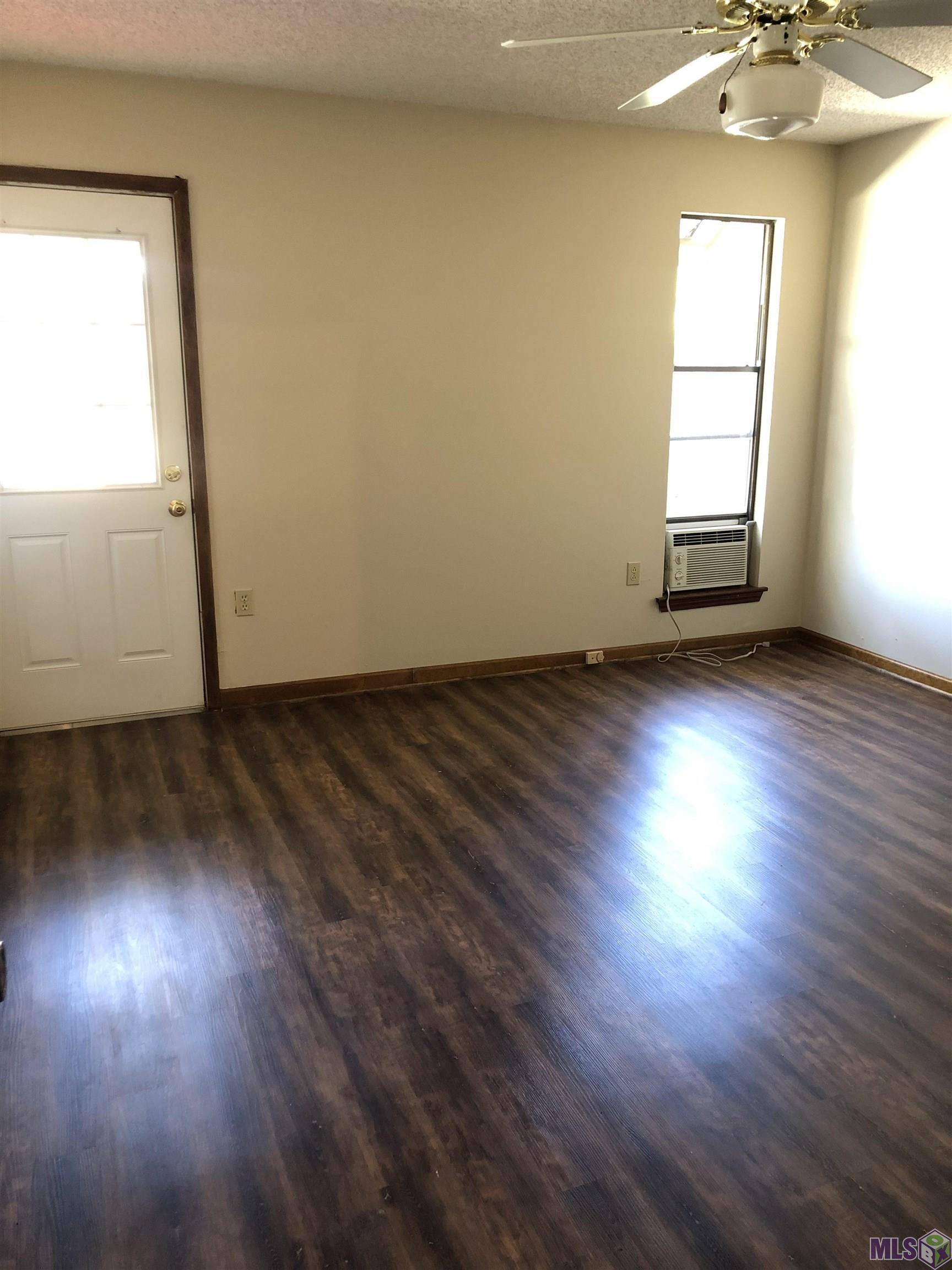 1869 Stonegate Court Baton Rouge, LA 70815 - Photo 16 of 20 Master bedroom