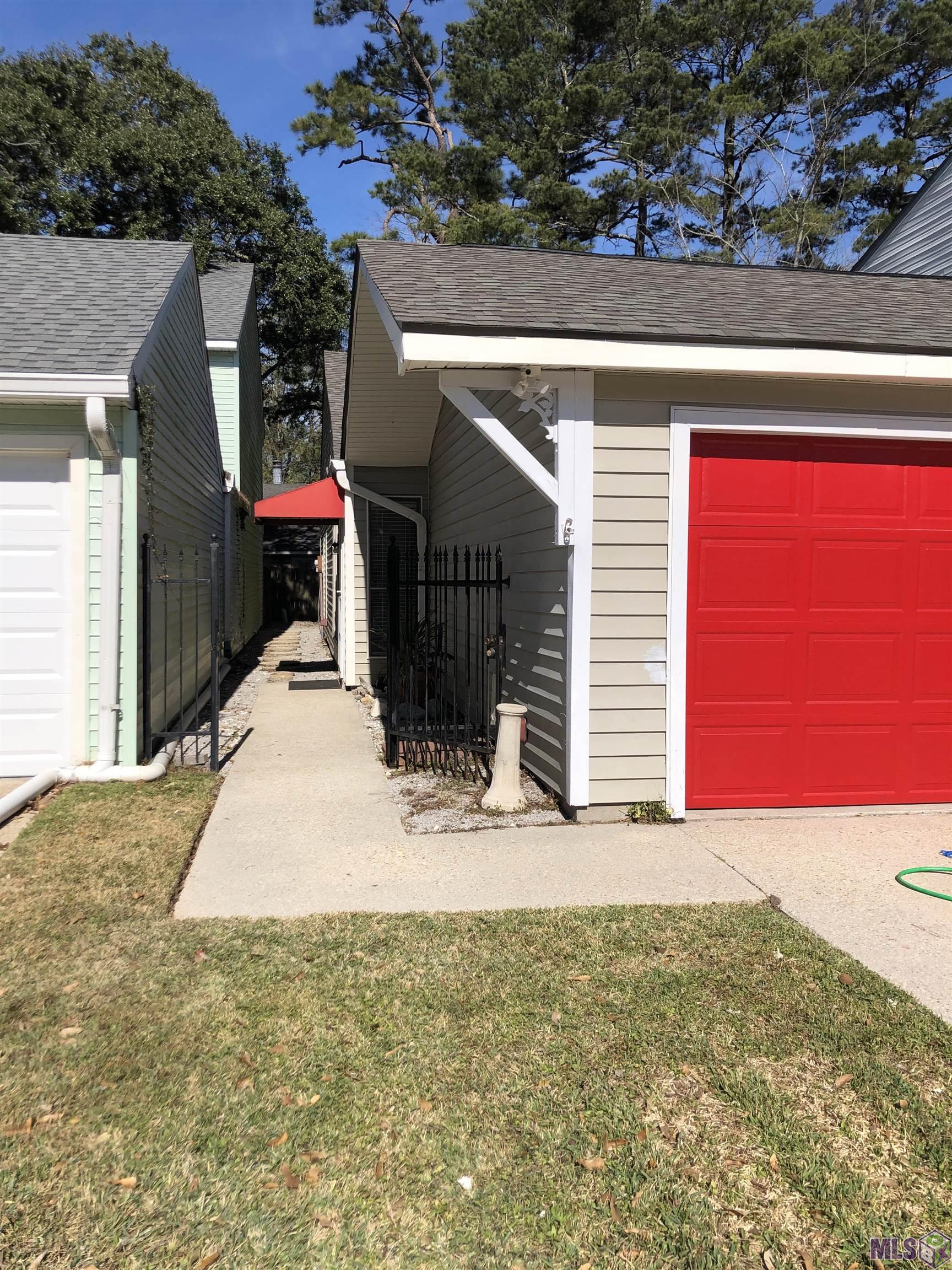 1869 Stonegate Court Baton Rouge, LA 70815 - Photo 5 of 20 Gallery Image 5