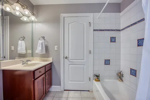 $925,000 | 2441 Bird Lane, Batavia, IL 60510