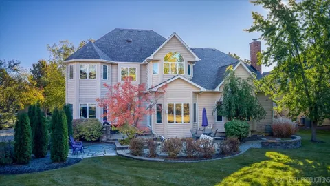 $925,000 | 2441 Bird Lane, Batavia, IL 60510