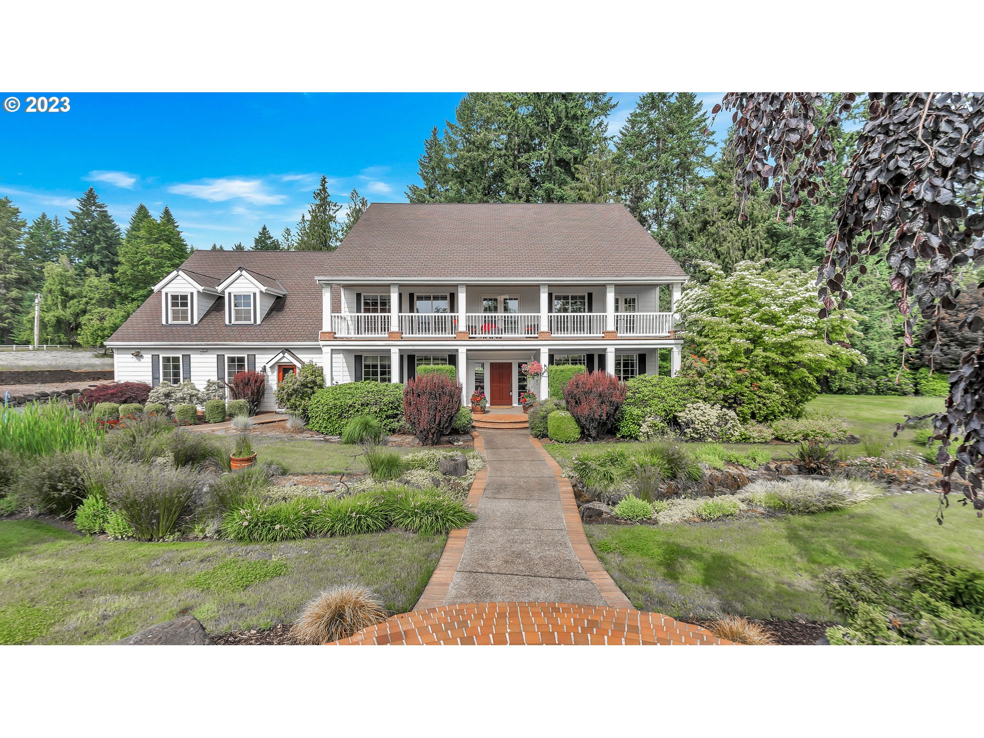 17089 Southwest Swank Road Sherwood, OR 97140 - Photo 2 of 37 Gallery Image 2