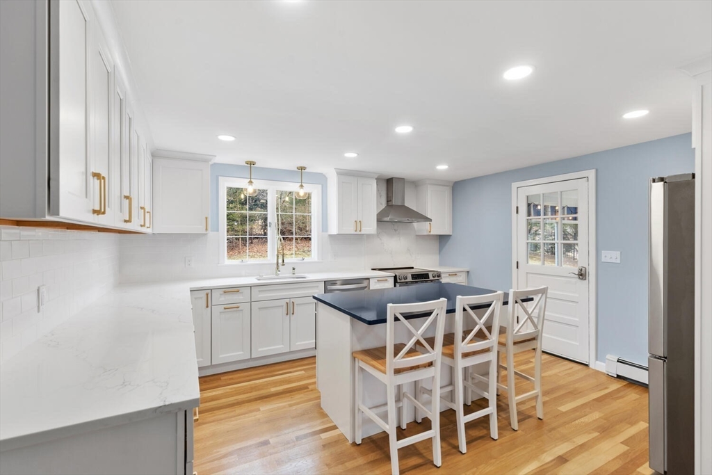 94 Johnson Road Winchester, MA 01890 - Photo 11 of 42