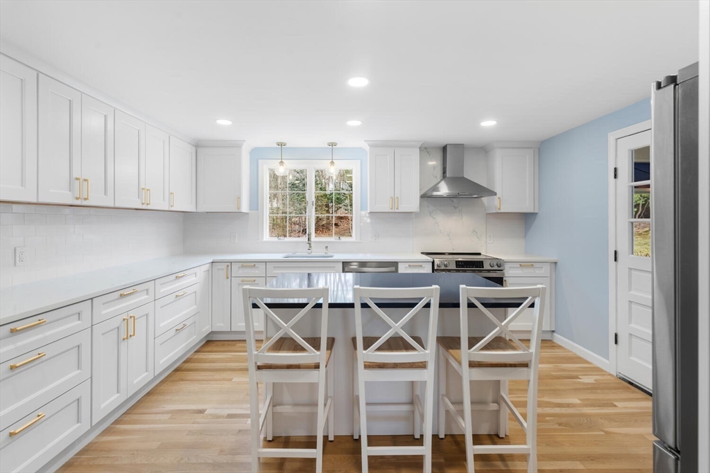 94 Johnson Road Winchester, MA 01890 - Photo 12 of 42