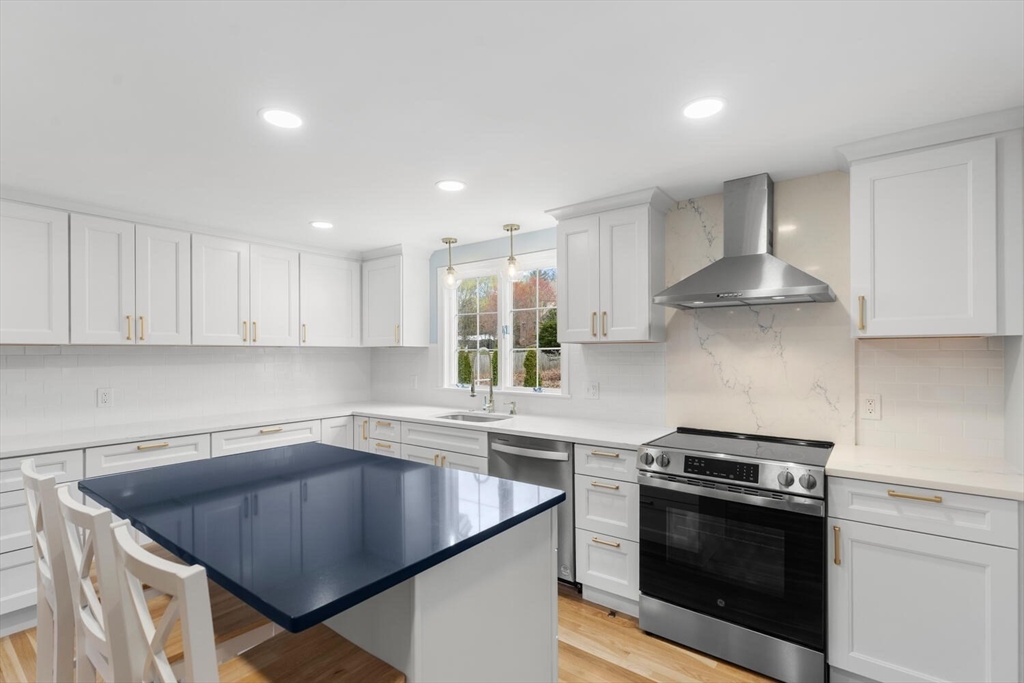 94 Johnson Road Winchester, MA 01890 - Photo 13 of 42