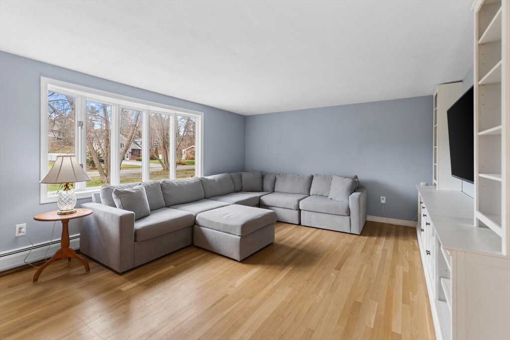 94 Johnson Road Winchester, MA 01890 - Photo 7 of 42