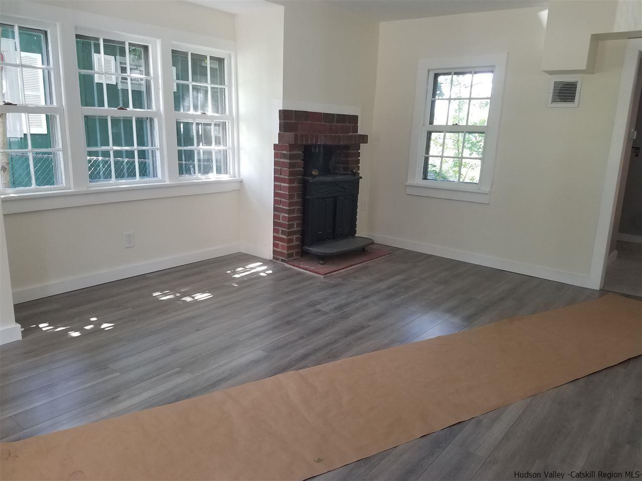 15 Saugerties Manor Road Saugerties, NY 12477 - Photo 4 of 14 Photo 4